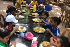 Picnic-of-Std-III-IV-1